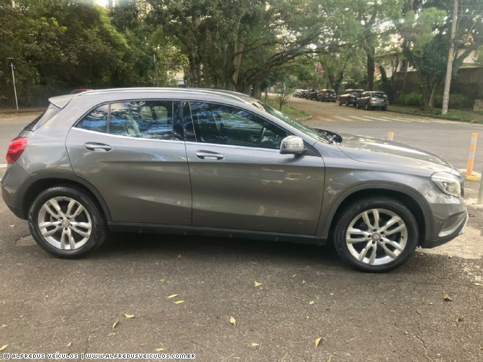 Mercedes-Benz GLA 200 ADVANCE 2015/2015